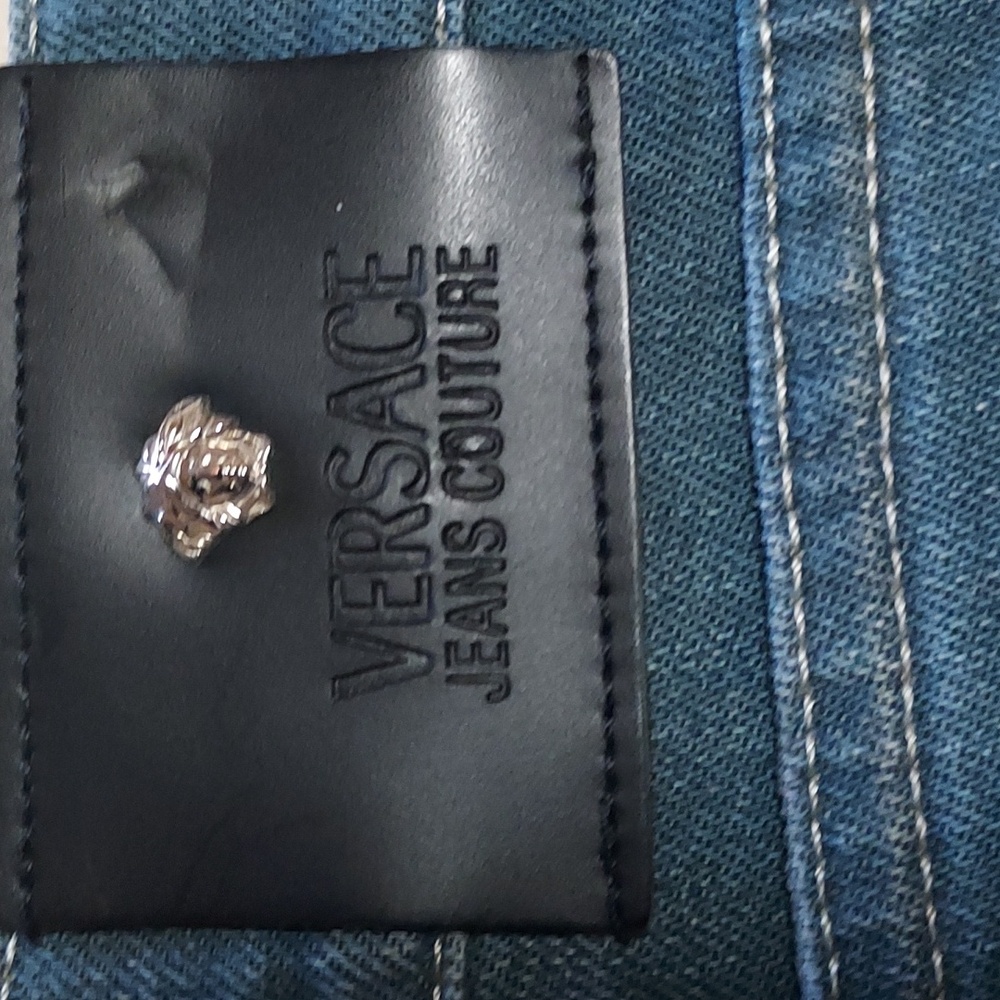 Versace- Jeans Coture- Men's-Size: Approx 34'W x 32'L